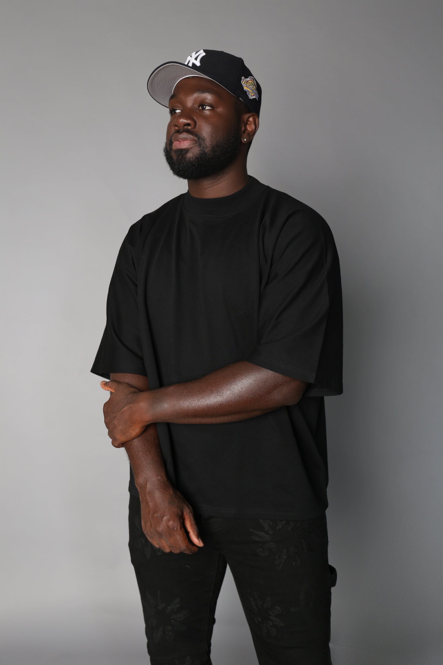 COLOSSIANS MOCK TEE - BLACK